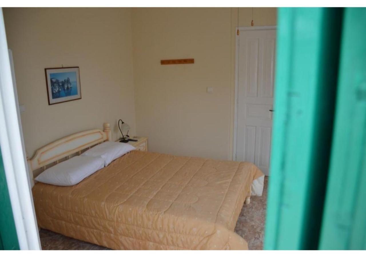 Kardoulis Rooms Triovasalos Екстер'єр фото