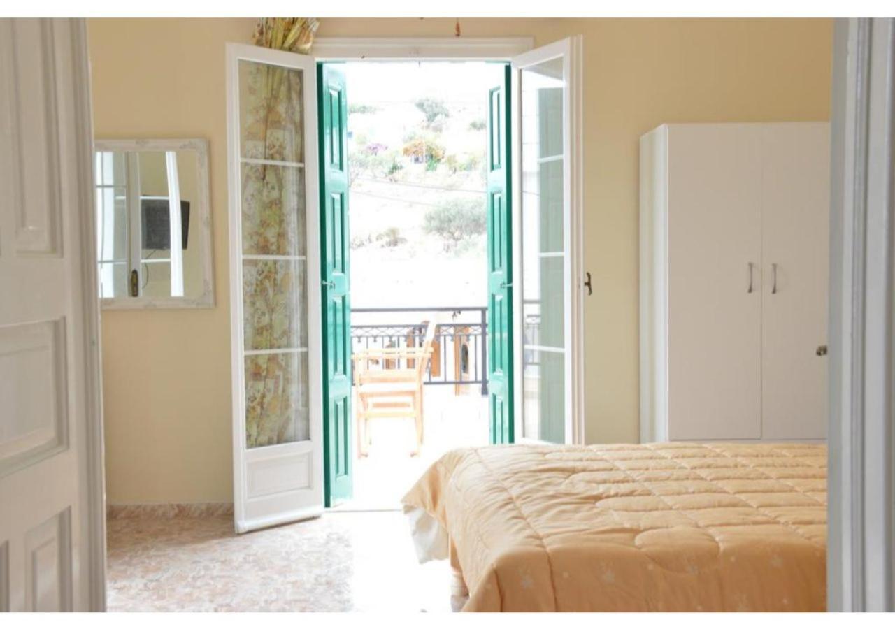 Kardoulis Rooms Triovasalos Екстер'єр фото